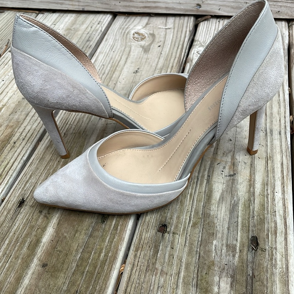 Gianni Bini "Lenon" Suede Grey Pointed Toe Heels Size 8